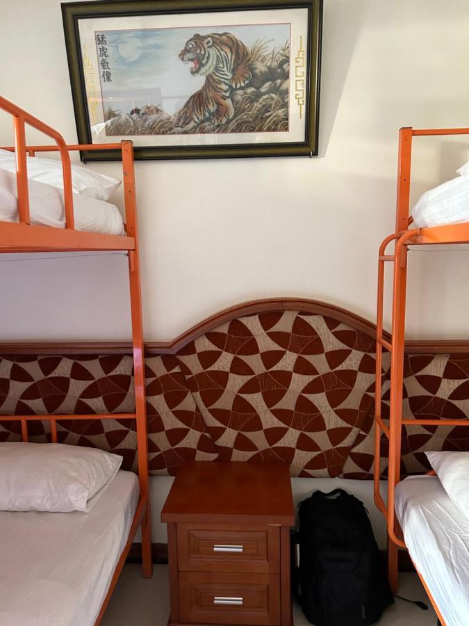Starlight 14 Vườn Đào Hotel Ha Long Exterior foto