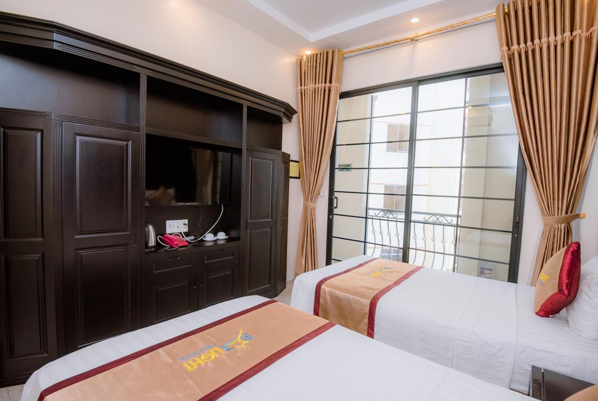 Starlight 14 Vườn Đào Hotel Ha Long Exterior foto