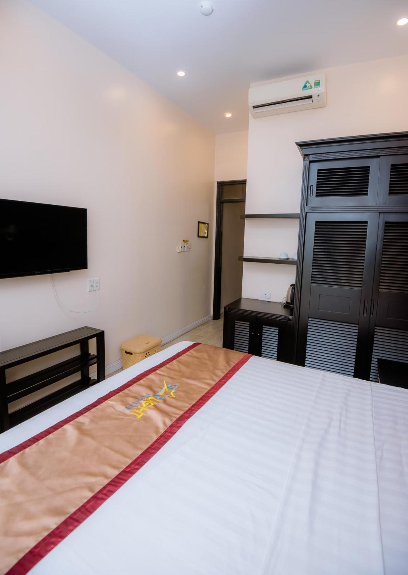 Starlight 14 Vườn Đào Hotel Ha Long Exterior foto